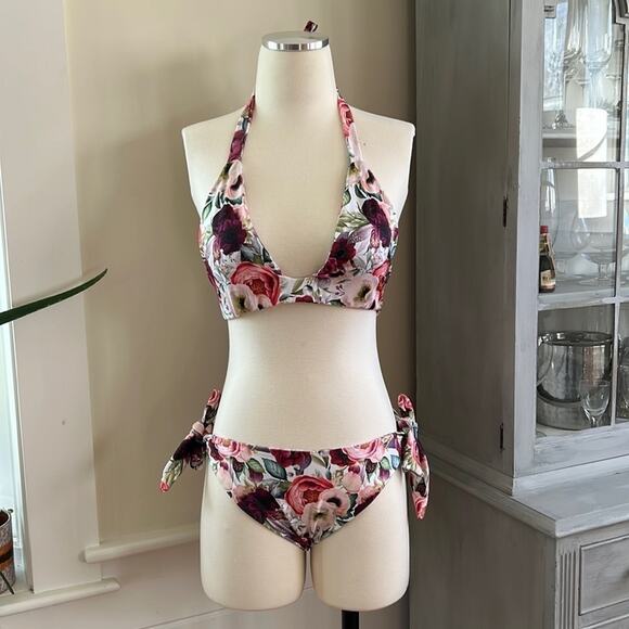 Cheeky High-waist Adjustable Floral Bikini- Medium - Picture 1 of 13
